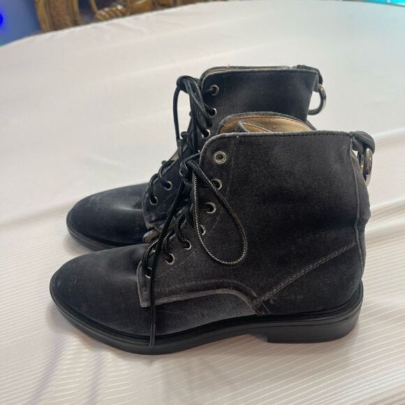 Dolce Vita Womens Lace Up Bardot Combat Boots Charcoal Velvet Size 8 - Picture 1 of 9